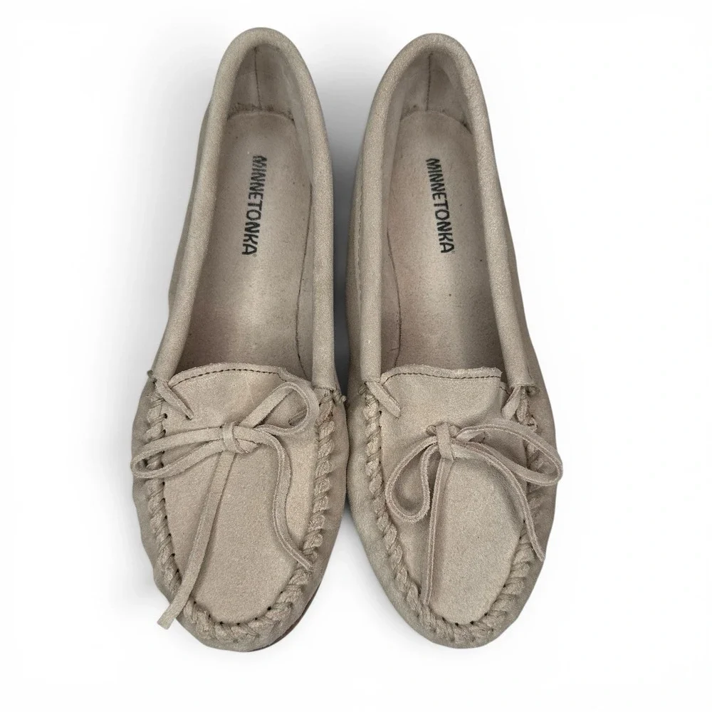 Minnetonka Flexible Slip On Moccasin Rubber Hardsole Women's 9 Neutral Loafer